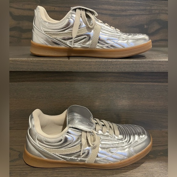Cushionaire Astro Retro sneaker in silver metallic - Picture 12 of 12